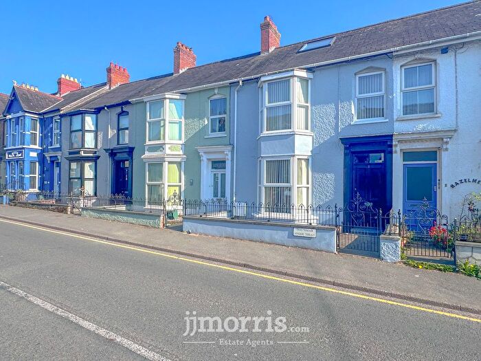 4 Bedroom Terraced House For Sale In Aberystwyth Road, Cardigan, SA43