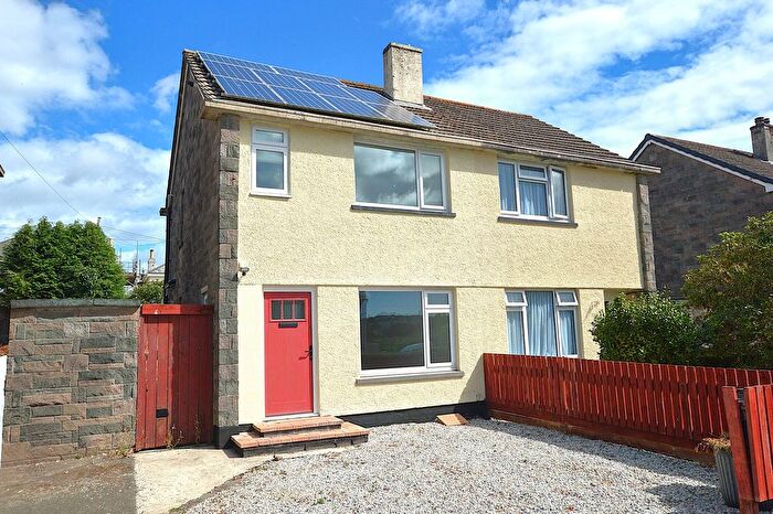 3 Bedroom Semi Detached House For Sale In Grenfell Avenue, Saltash, Cornwall, PL12