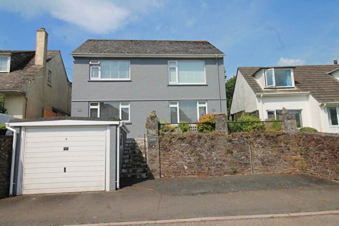 2 Bedroom Apartment For Sale In Bay View Road, East Looe, PL13
