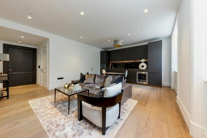 1 Bedroom Flat To Rent In Park Crescent, London, W1B