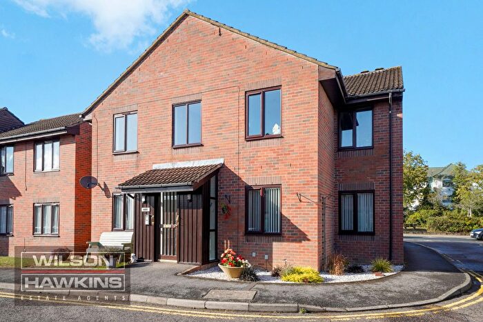 2 Bedroom Flat For Sale In Betjeman Close, Pinner, HA5