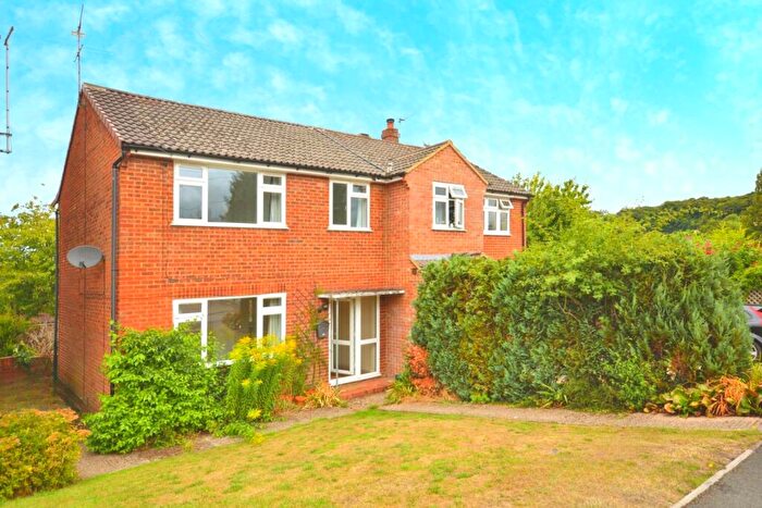 3 Bedroom Semi-Detached House To Rent In Piggotts End, Amersham, HP7