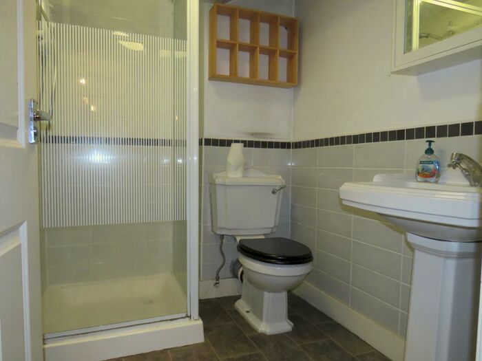1 Bedroom Flat To Rent In Meridian Place, Bristol, BS8