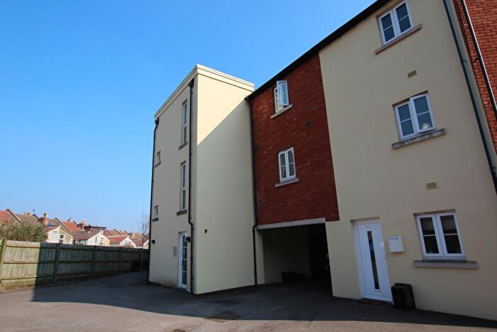 2 Bedroom Apartment To Rent In Bartholomew Square - Horfield, BS7