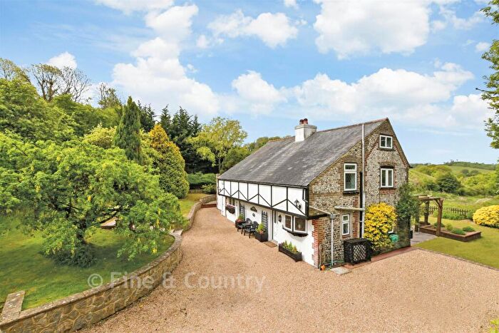 2 Bedroom Detached House For Sale In Canterbury Road, Lydden, Kent, CT15