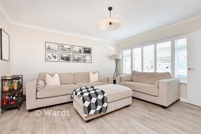 4 Bedroom Semi Detached House For Sale In Chilham Road, Maidstone, Kent, ME16