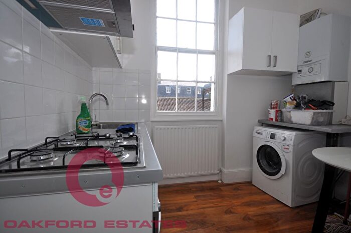 3 Bedroom Flat To Rent In Eversholt Street, Euston, NW1