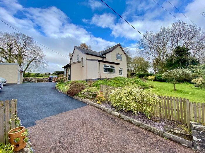 3 Bedroom Cottage For Sale In Hewelsfield, Lydney, GL15