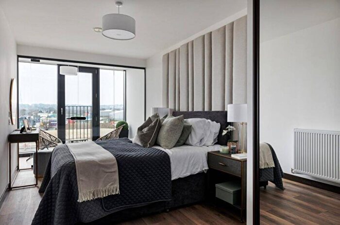2 Bedroom Flat For Sale In Dylon Riverside, Lower Sydenham, London, SE26