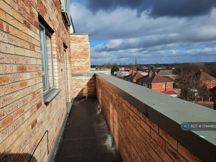 1 Bedroom Flat To Rent In Luxaa Apts, Balby, Doncaster, DN4