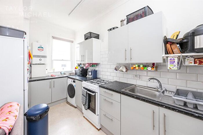 6 Bedroom Terraced House To Rent In Paston Place, Brighton, BN2
