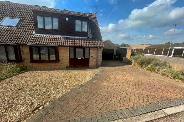 2 Bedroom Property To Rent In Wingfield, Peterborough, PE2