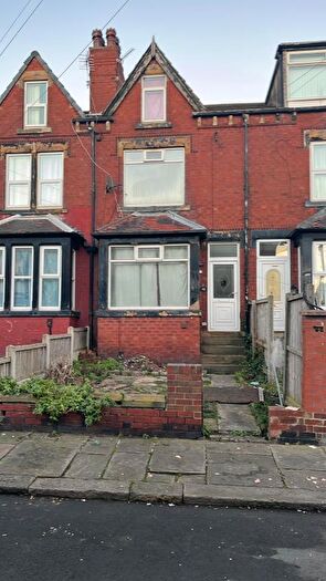 4 Bedroom Terraced House To Rent In Cross Flatts Drive, Leeds, LS11