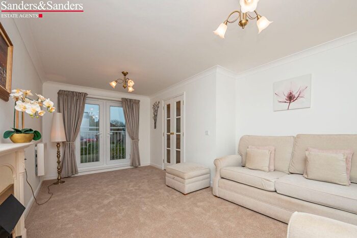 1 Bedroom Flat For Sale In New Road, Studley, B80