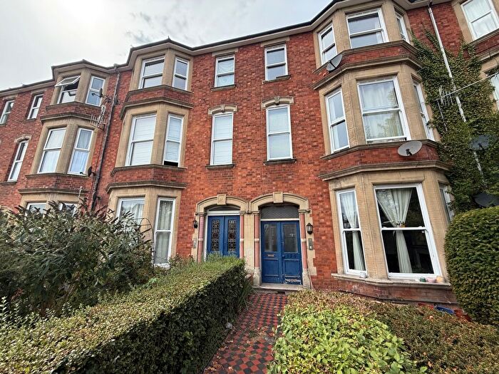 3 Bedroom Flat To Rent In St Johns Road, Tunbridge Wells, TN4