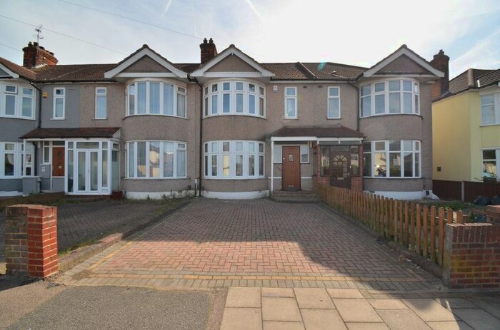 3 Bedroom Terraced House To Rent In Abbs Cross Lane, Hornchurch, RM12