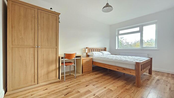 1 Bedroom House To Rent In Arran Close, Erith, DA8