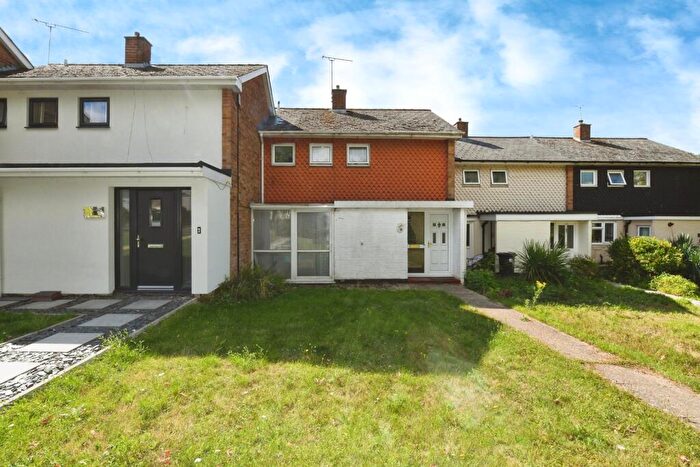 2 Bedroom Terraced House For Sale In Methersgate, Basildon, Essex, SS14