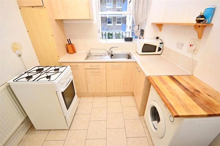 2 Bedroom Apartment To Rent In Leighton Road, Kentish Town, London, NW5