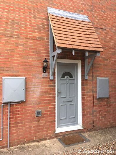 1 Bedroom Flat To Rent In Normansfield, Dunmow, Essex, CM6