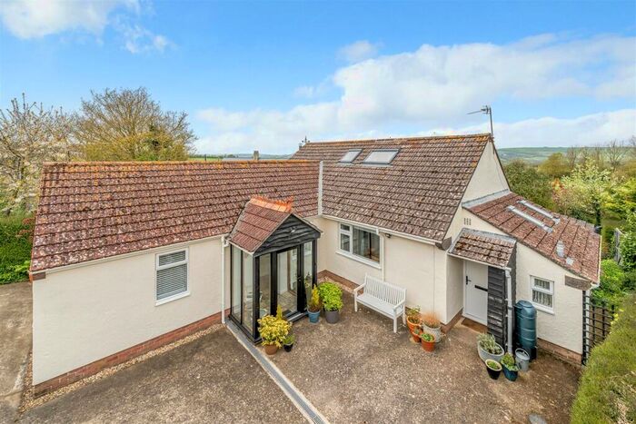 4 Bedroom Detached House For Sale In Bull Lane, Swyre, Dorchester, DT2