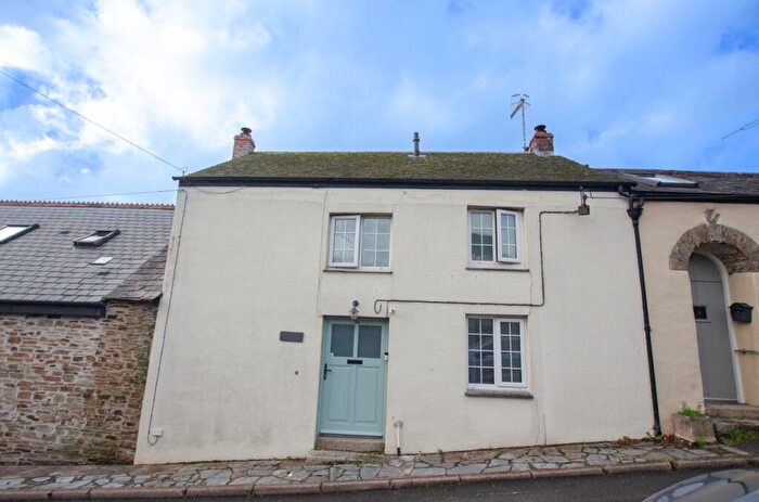 3 Bedroom Terraced House To Rent In Rhind Street, Bodmin, PL31