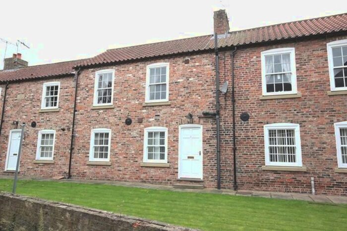 1 Bedroom Flat To Rent In West View, Snaith, Goole DN14