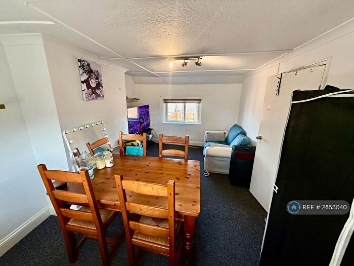 1 Bedroom Flat To Rent In Mount Pleasant, Reading, RG1