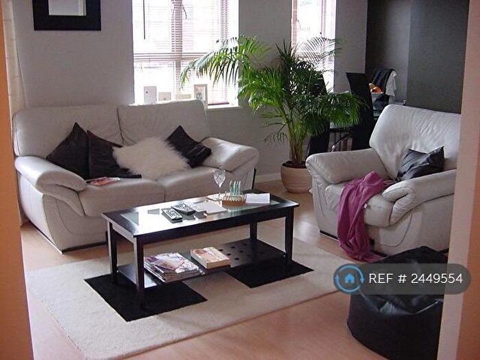 2 Bedroom Flat To Rent In Grove Road, Luton, LU1