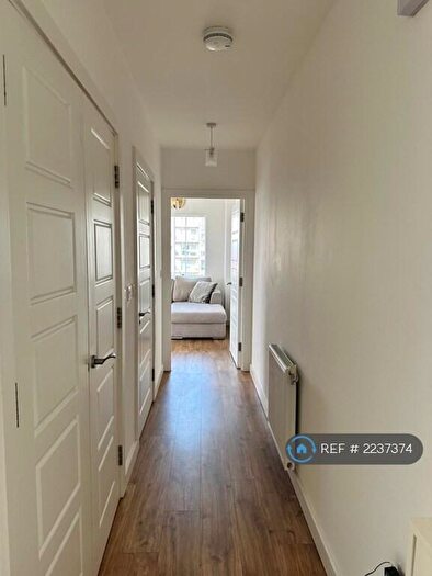 1 Bedroom Flat To Rent In Bawley Court, London, E16