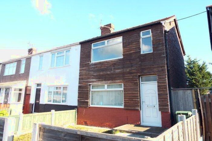 3 Bedroom Semi-Detached House To Rent In Oxford Street, Widnes, WA8