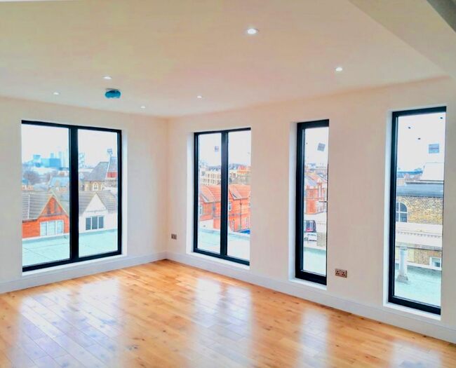 2 Bedroom Flat To Rent In Tyler Street, London, SE10