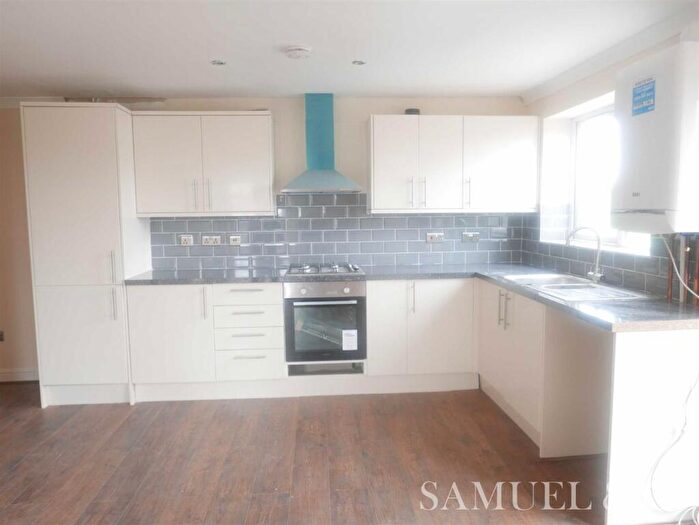 2 Bedroom Apartment To Rent In Anson Road, West Bromwich, B70