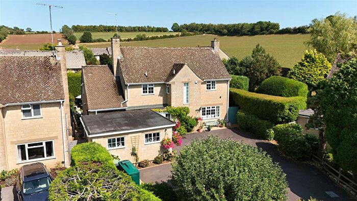 4 Bedroom Detached House For Sale In The Farthings, Withington, Cheltenham, GL54