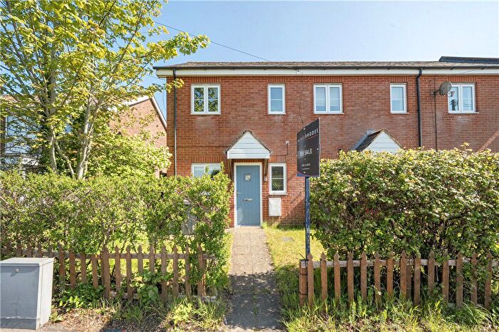 2 Bedroom End Terrace House For Sale In Botley Road, North Baddesley, Southampton, Hampshire, SO52