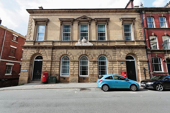 2 Bedroom Apartment For Sale In Bank Street, Sheffield, South Yorkshire, S1