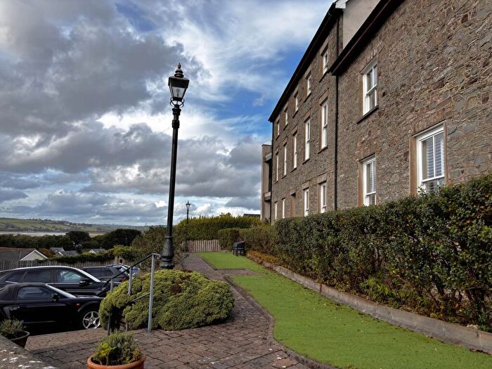 3 Bedroom Apartment For Sale In Caradog Court, Ferryside, SA17