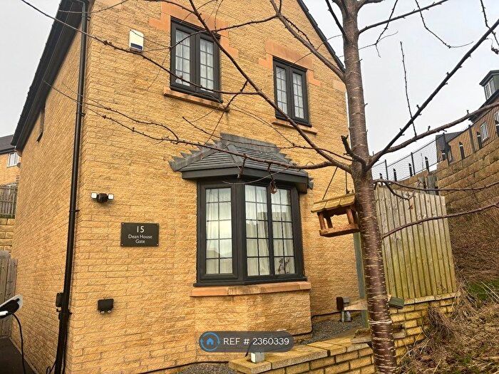 3 Bedroom Detached House To Rent In Dean House Gate, Bradford, BD15