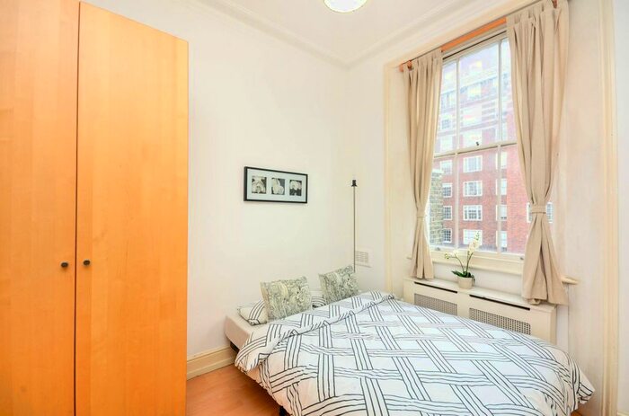 Studio To Rent In Claverton Street, Pimlico, London SW1V