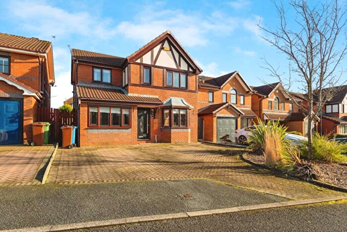 4 Bedroom Detached House For Sale In Harrop Fold, Oldham, Lancashire, OL8