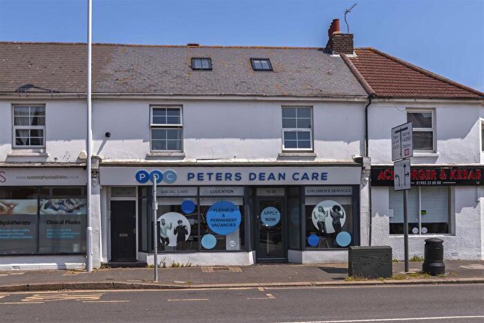 Studio For Sale In South Street, Tarring, Worthing, BN14