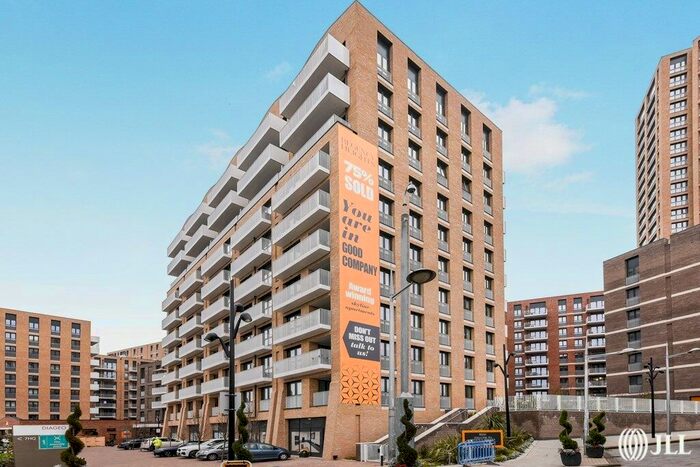 2 Bedroom Flat To Rent In Lakeside Drive, London, NW10