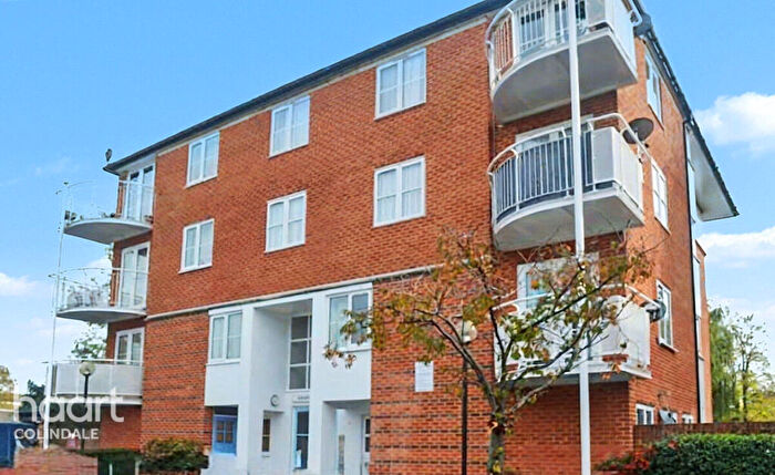 1 Bedroom Flat For Sale In Rufforth Court, Pageant Avenue, NW9