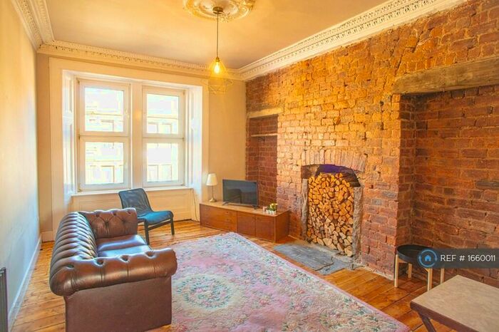 4 Bedroom Flat To Rent In Walker Street, Paisley, PA1