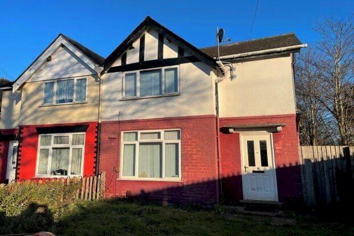 3 Bedroom Property To Rent In Masefield Road, Walsall, WS3