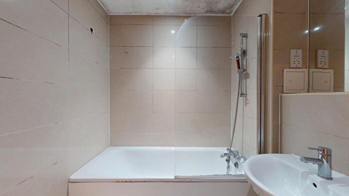 1 Bedroom Flat To Rent In Headstone Road, Harrow, HA1