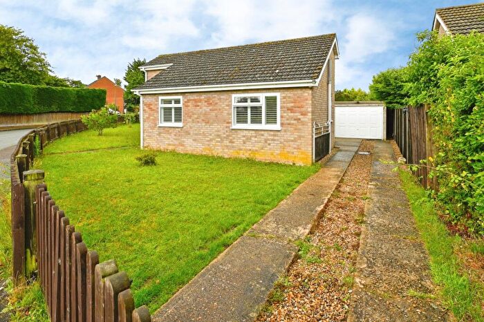 2 Bedroom Bungalow For Sale In Walnut Close, Foulden, Thetford, Norfolk, IP26