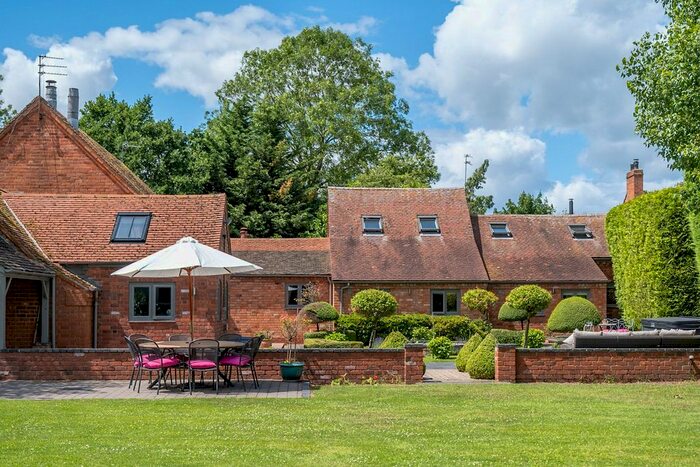 4 Bedroom Detached House For Sale In Meer End Road, Kenilworth, Warwickshire, CV8