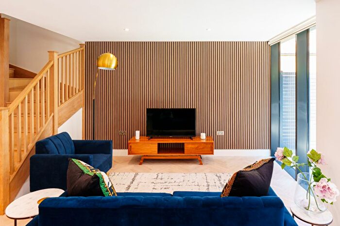 2 Bedroom Flat For Sale In Gloucester Place, Brighton, East Sussex, BN1