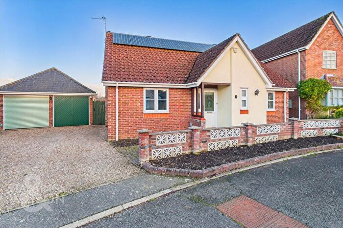 3 Bedroom Detached Bungalow For Sale In Drapers Hill, Stradbroke, Eye, IP21
